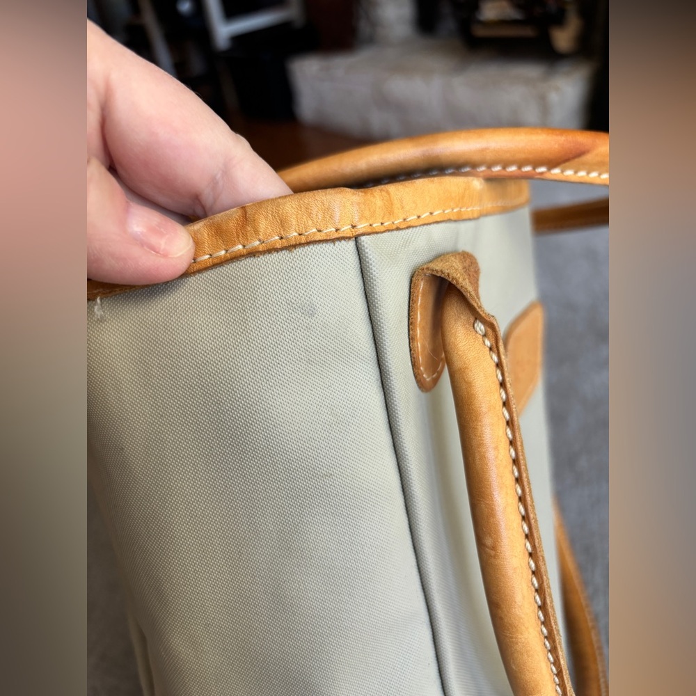 Jon Hart Design Tote - Picture 5 of 15